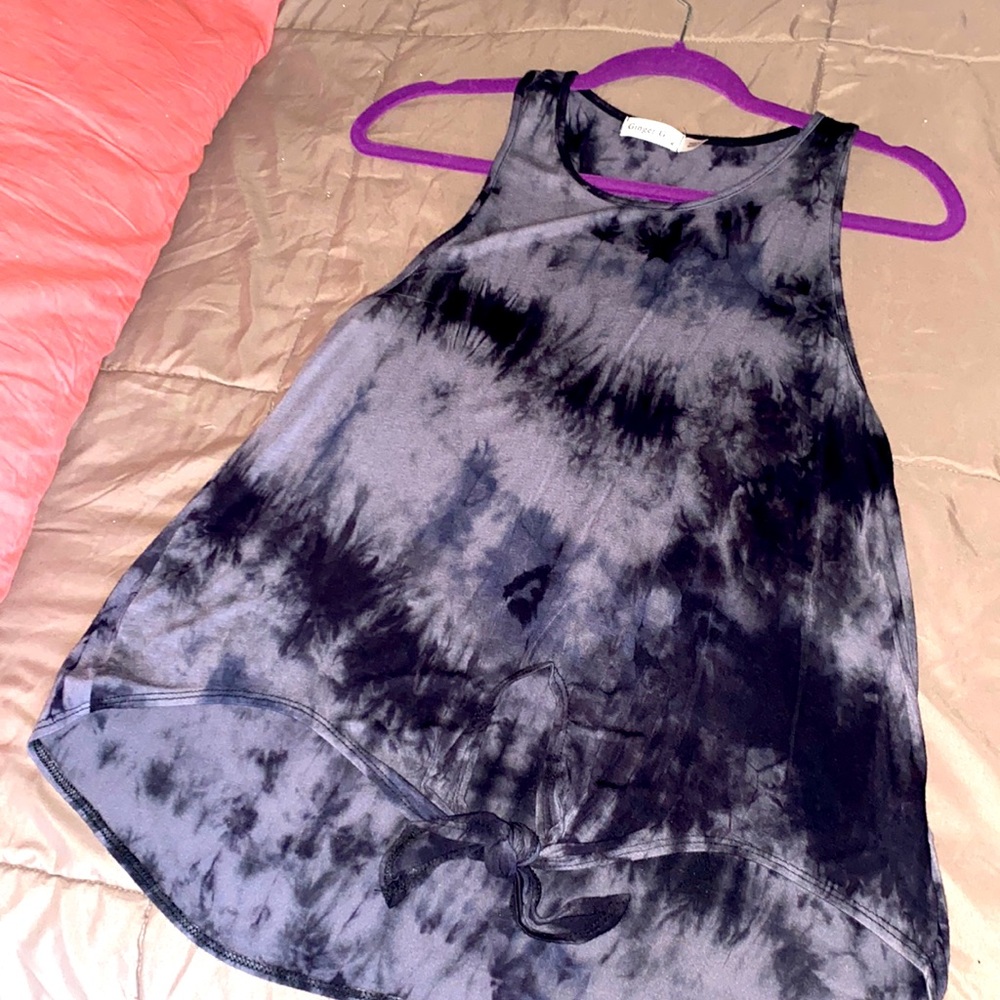 Sleeveless Tops
